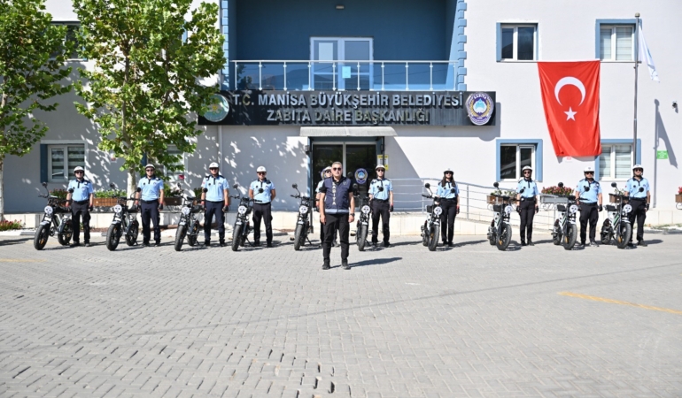 MANİSA'DA YERE ÇÖP ATANA 4 BİN TL CEZA
