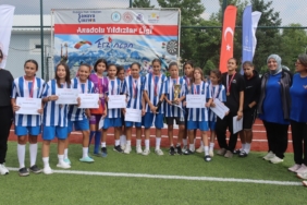 MANİSA'NIN KIZLARI TÜRKİYE ÜÇÜNCÜSÜ OLDU