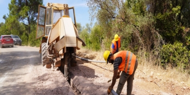 MARMARİS ÇAMLI'DAKİ 30 YILLIK İÇME SUYU HATLARI YENİLENİYOR
