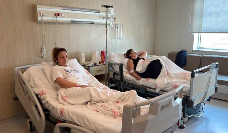 MERSİN'DE BOTOKS YAPTIRAN 3 KADIN HASTANELİK OLDU