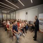 MERSİN'DE GENÇLER İŞ DÜNYASI İLE BULUŞTU