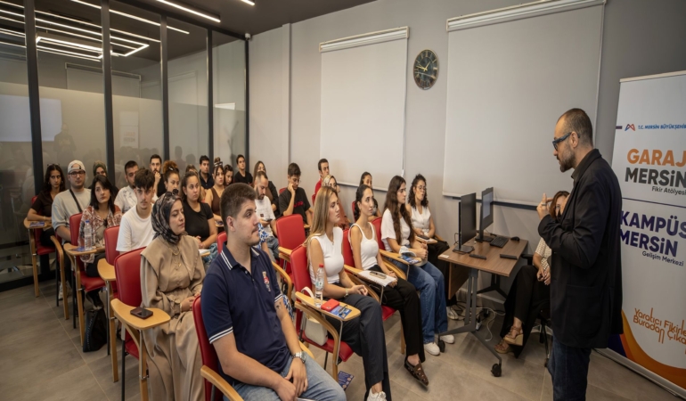 MERSİN'DE GENÇLER İŞ DÜNYASI İLE BULUŞTU