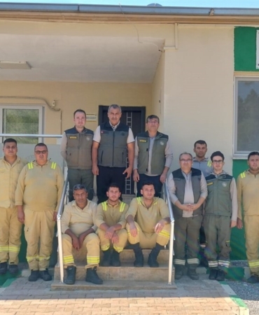 MERSİN'DE ORMAN YANGINI ALARMI: EKİPLER TEYAKKUZDA