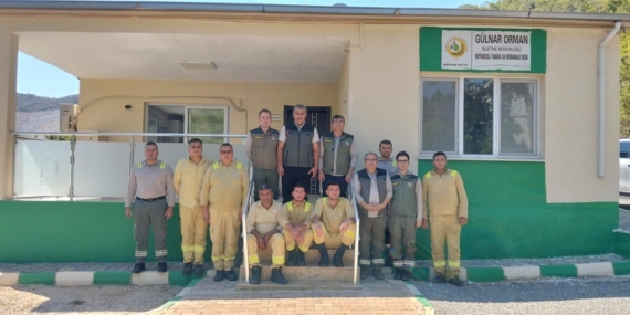 MERSİN'DE ORMAN YANGINI ALARMI: EKİPLER TEYAKKUZDA