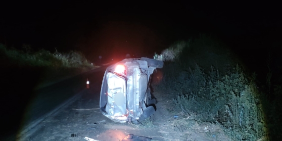 ÖDEMİŞ'TE TAKLA ATAN OTOMOBİLDE 1 KİŞİ HAYATINI KAYBETTİ