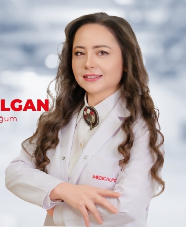 OP. DR. BULGAN: "KADIN SAĞLIĞINDA 'BEKLEYELİM GEÇER' DENİLMEMESİ GEREKEN 5 BELİRTİYE DİKKAT"