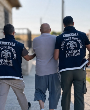 OTEL KAYITLARIYLA SAHTE ROTA ÇİZDİ: KENDİNİ BAŞKA ŞEHİRDE GÖSTEREN FİRARİNİN KAÇIŞ PLANINI POLİS BOZDU