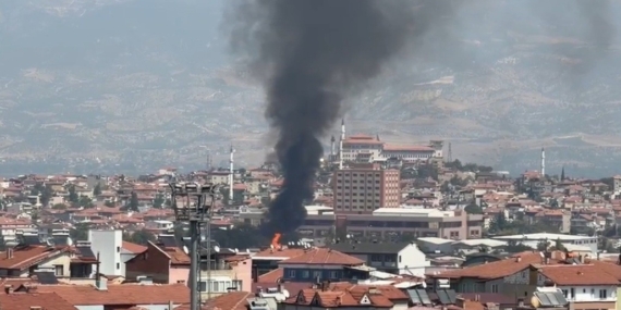 Palet fabrikasında yangın