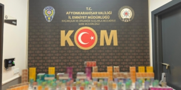 POLİS GÜMRÜK KAÇAĞI SİGARA ELE GEÇİRDİ