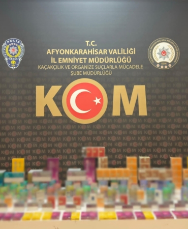 POLİS GÜMRÜK KAÇAĞI SİGARA ELE GEÇİRDİ