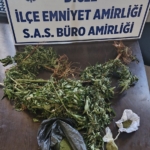 POLİSİN 'DUR' İHTARINA UYMADI, ÜZERİNDE VE EVİNDE UYUŞTURUCU ÇIKTI