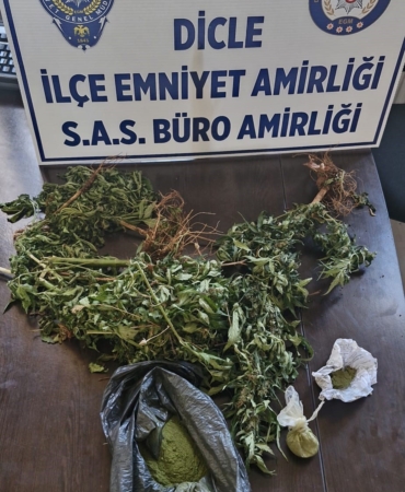 POLİSİN 'DUR' İHTARINA UYMADI, ÜZERİNDE VE EVİNDE UYUŞTURUCU ÇIKTI