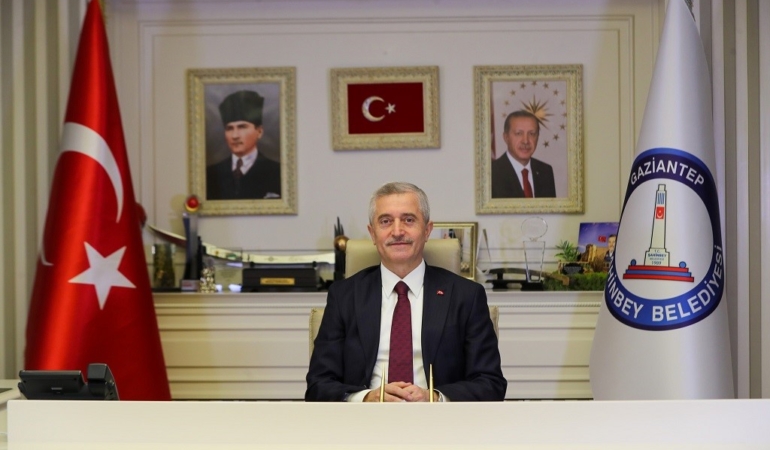 ŞAHİNBEY BELEDİYESİ'NDEN ÖĞRENCİLERE DESTEK