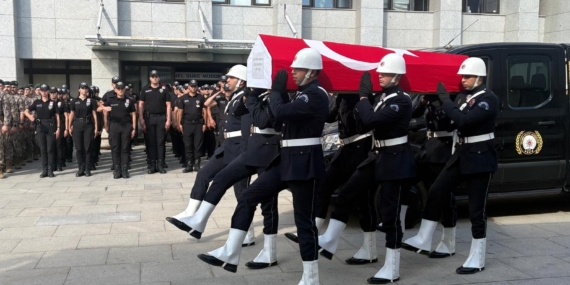 ŞEHİT POLİS İÇİN İSTANBUL'DA TÖREN DÜZENLENDİ