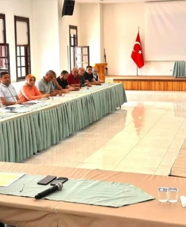 SİNOP'TA YETİM VE ÖKSÜZ ÖĞRENCİLERE ÖRNEK EĞİTİM DESTEĞİ