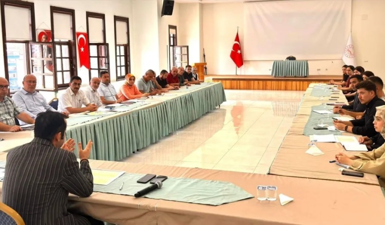 SİNOP'TA YETİM VE ÖKSÜZ ÖĞRENCİLERE ÖRNEK EĞİTİM DESTEĞİ