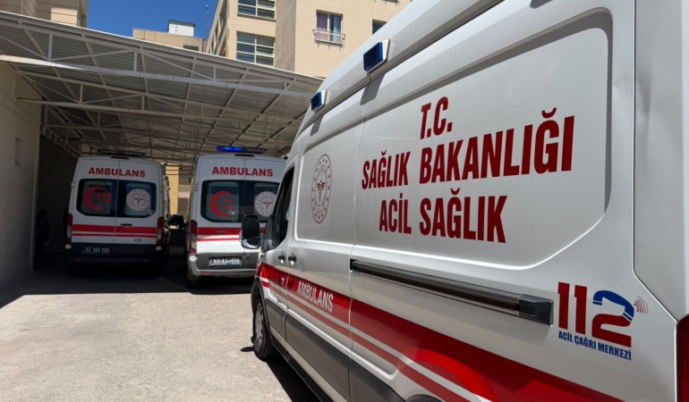SİVEREK'TE BALKONDAN DÜŞEN 2 YAŞINDAKİ BEBEK HAYATINI KAYBETTİ