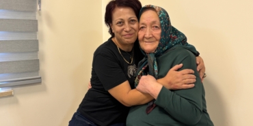 SOĞUK ALGINLIĞI SANDI, AĞIR KALP YETMEZLİĞİ ÇIKTI: 75 YAŞINDAKİ HASTA İKİNCİ BAHARINI YAŞIYOR HASTA AYŞE ZEDELENMEZ: "İKİNCİ HAYATIMA BAŞLADIM" PROF. DR. MUSTAFA GÖKHAN VURAL: "KALP YETERSİZLİĞİ SÜREKLİ YATILACAK VEYA FİZİKSEL AKTİVİTENİN AZALMASI GEREKEN BİR HASTALIK DEĞİL"