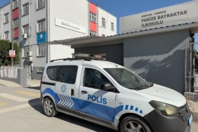 TARSUS'TA 1. SINIF ÖĞRENCİSİNİN ÇANTASINDAN TABANCA ÇIKTI
