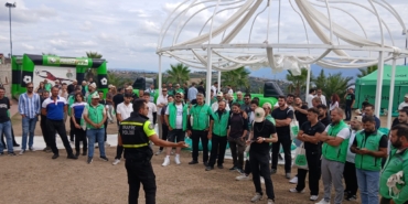 TRAFİK POLİSİNDEN MOTORLU KURYELERE GÜVENLİ SÜRÜŞ EĞİTİMİ