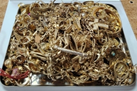TÜRKİYE'YE SOKULMAK İSTENEN 708 GRAM KAÇAK ALTIN KOMŞUYA TAKILDI