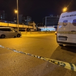UYGULAMA ÜZERİNDEN ÇAĞRILAN TAKSİCİ, ÖNCE TRAFİK POLİSİNİ SONRA KENDİNİ VURDU