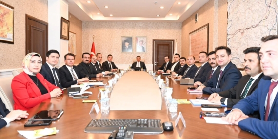 VALİ BARUŞ'TAN "KAMU HİZMETLERİNİN ETKİN, HIZLI VE VATANDAŞ ODAKLI" VURGUSU