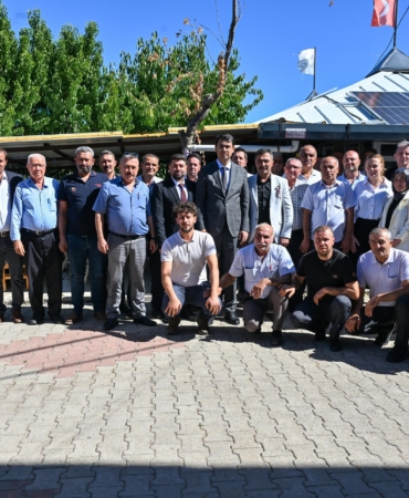 VALİ KARTAL, MUHTARLARLA BİR ARAYA GELDİ