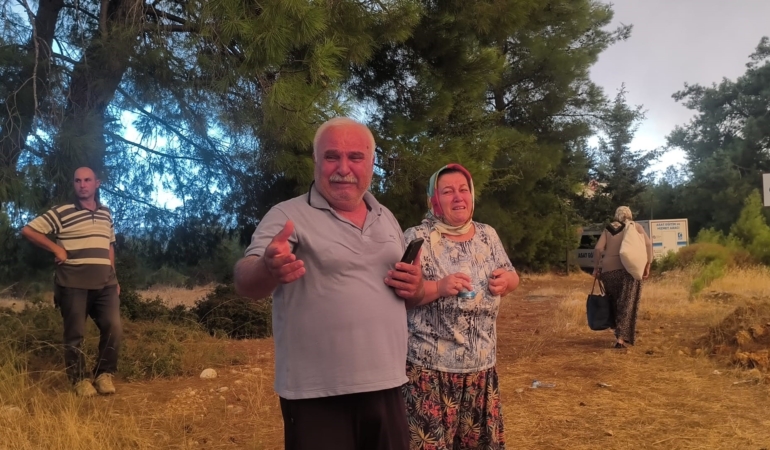 YANGINI GÖZYAŞLARI İÇİNDE İZLEDİLER