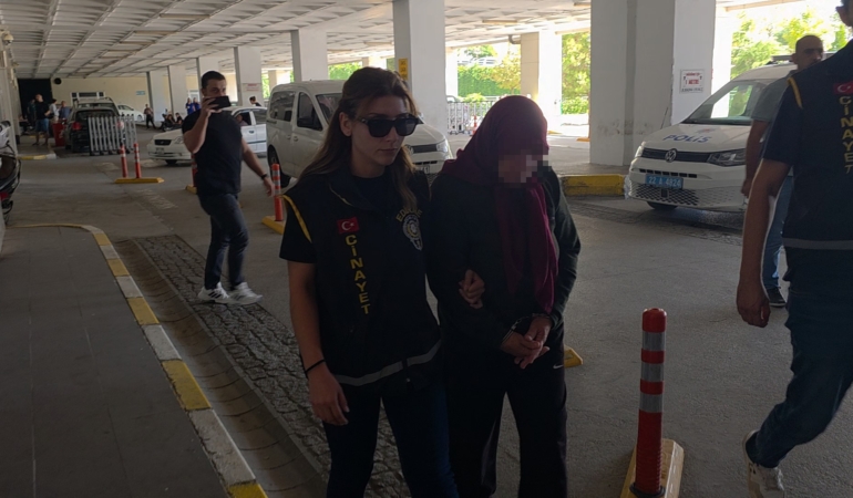 YATAK ODASINDA ÖLÜ BULUNMUŞTU, ŞÜPHELİ EŞ "BEN ÖLDÜRMEDİM" DEDİ