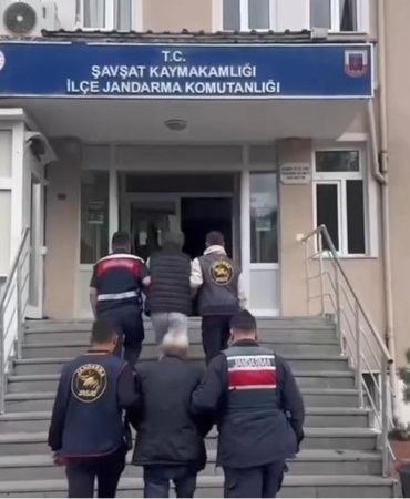 YENİ KİMLİK KARTI BAŞVURUSUNDA BULUNMAMASI CİNAYETİ ORTAYA ÇIKARDI ARTVİN'DE 30 YILDIR KAYIP KADININ CİNAYETE KURBAN GİTTİĞİ ORTAYA ÇIKTI, EŞİ TUTUKLANDI