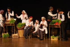 'BÖYLEDİR BİZİM SEVDAMIZ' SAHNESİNDE DUYGU VE SANAT BULUŞTU