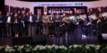 16. KOCAELİ KİTAP FUARI KAPILARINI ZİYARETÇİLERE AÇIYOR