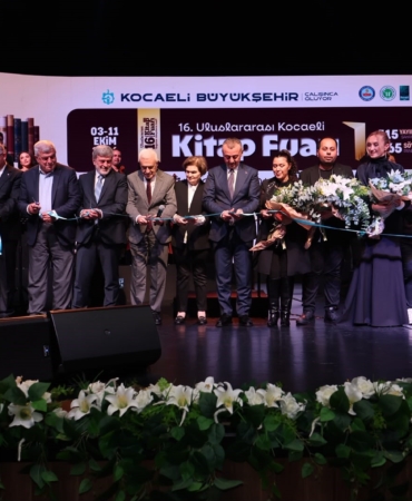16. KOCAELİ KİTAP FUARI KAPILARINI ZİYARETÇİLERE AÇIYOR
