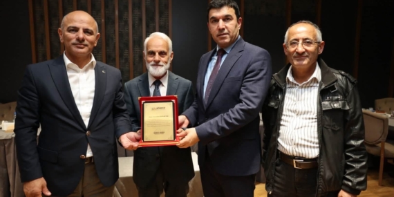76 Yaşında 10 Kilometreyi 57 Dakikada Koştu, Şampiyon Oldu
