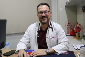 AÇIK KALP AMELİYATI ÖNERİLEN HASTA KAPALI İŞLEMLE YENİ AORT KAPAĞINA KAVUŞTU AYDIN'DAN DENİZLİ'YE TEDAVİ İÇİN GELEN 75 YAŞINDAKİ HASTA TAVI YÖNTEMİYLE SAĞLIĞINA KAVUŞTU