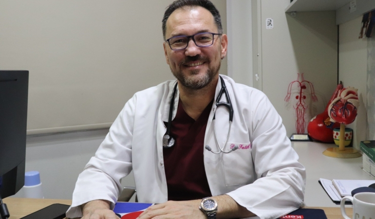 AÇIK KALP AMELİYATI ÖNERİLEN HASTA KAPALI İŞLEMLE YENİ AORT KAPAĞINA KAVUŞTU AYDIN'DAN DENİZLİ'YE TEDAVİ İÇİN GELEN 75 YAŞINDAKİ HASTA TAVI YÖNTEMİYLE SAĞLIĞINA KAVUŞTU