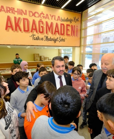AKDAĞMADENİ KİTAP GÜNLERİ KİTAPSEVERLERİ AĞIRLAMAYA HAZIRLANIYOR