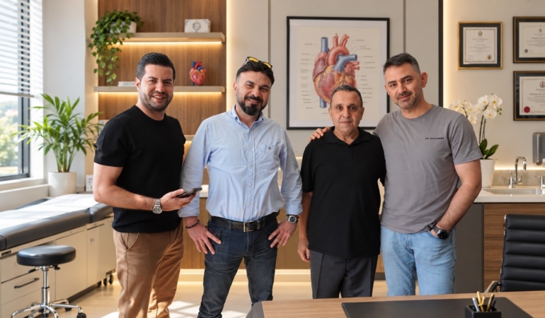 ANKA HASTANESİ'NDE KAS GÖĞÜS KEMİĞİ KESİLMEDEN BYPASS