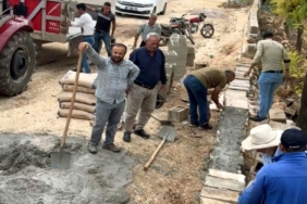 ARABAN BELEDİYESİNİN YAPMADIĞINI MAHALLE SAKİNLERİ YAPIYOR