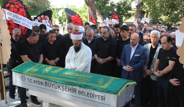 AYDIN'DA BAŞINDAN VURULMUŞ HALDE BULUNAN SARGIN SON YOLCULUĞUNA UĞURLANDI
