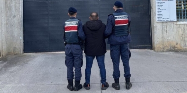 BAFRA'DA 9 YIL 2 AY HAPİS CEZASIYLA ARANAN ŞAHIS JANDARMA TARAFINDAN YAKALANDI