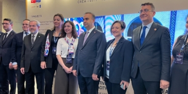 BAKAN KACIR: "23 İLİMİZDE 43 PROJEYE YAKLAŞIK 260 MİLYON AVRO KAYNAK SAĞLADIK" "2021'DEN BU YANA 992 PROJEYLE 496 MİLYON AVROLUK FON DESTEĞİNİ ÜLKEMİZE KAZANDIRDIK" "14 BİNDEN FAZLA KOBİ'MİZE 1 MİLYAR AVROLUK KREDİ HACMİ OLUŞTURDUK" "TIDIP İÇİN SAĞLANACAK 5,7 MİLYON AVROLUK AB DESTEĞİNİN ÖNEMLİ KATKI SAĞLAYACAĞINI DEĞERLENDİRİYORUZ"