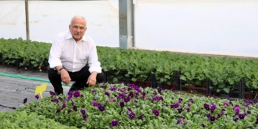 BAŞKAN GÜLER: "KENDİ ÇİÇEKLERİMİZİ ÜRETİP, EKONOMİMİZE KATKI SAĞLIYORUZ"