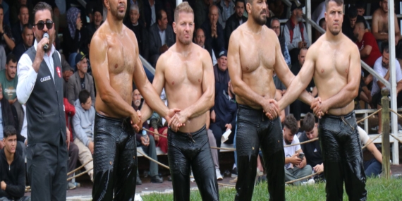 Beyağaç Yağlı Güreşleri’nin Başpehlivanı İsmail Balaban Oldu