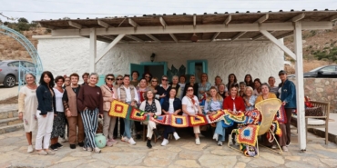BODRUM SOKAKLARINA KADIN ELİ DEĞECEK