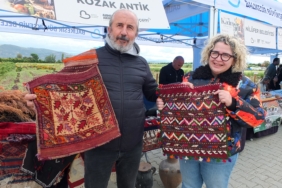 BURHANİYE DE ESKİ ÇOBANLARIN AZIK TORBALARI TURİSTİK EŞYA OLDU