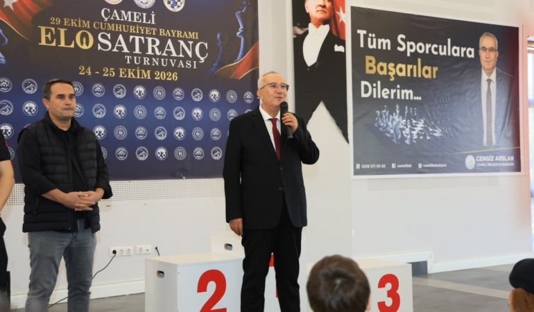 ÇAMELİ'DE 29 EKİM CUMHURİYET BAYRAMI ELO SATRANÇ TURNUVASI BAŞLADI