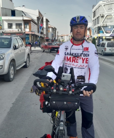 ÇANAKKALE'DEN BİSİKLETLE UMRE YOLCULUĞUNA KARAPINAR'DA MOLA