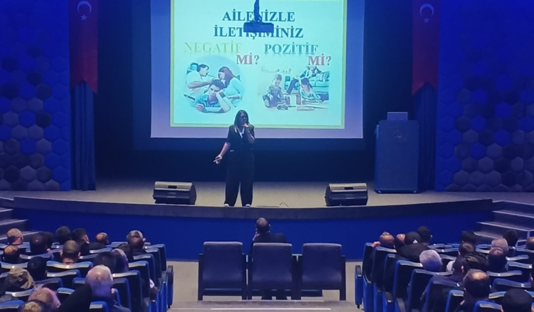 CEZAEVİNDEKİ TUTUKLU VE HÜKÜMLÜLERE AİLE İÇİ İLETİŞİM SEMİNERİ VERİLDİ